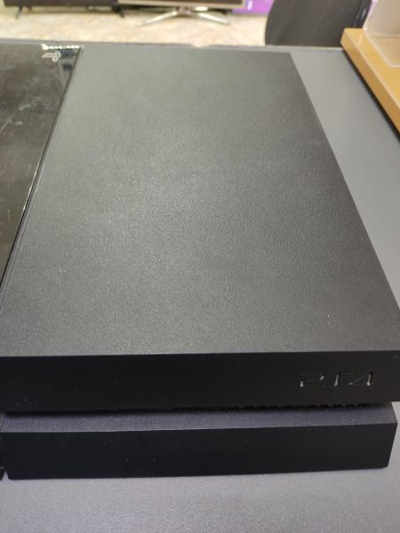Купить Sony PlayStation 4 500GB (CUH-1108A) в Ангарск за 11900 руб.