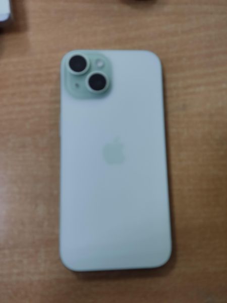Купить Apple iPhone 15 128GB в Ангарск за 39600 руб.