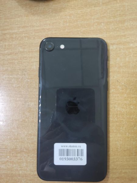 Купить Apple iPhone SE 2nd gen. 2020 64GB в Ангарск за 6700 руб.