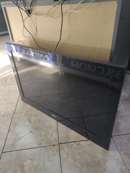 Купить LG 32CS560 в Ангарск за 5200 руб.