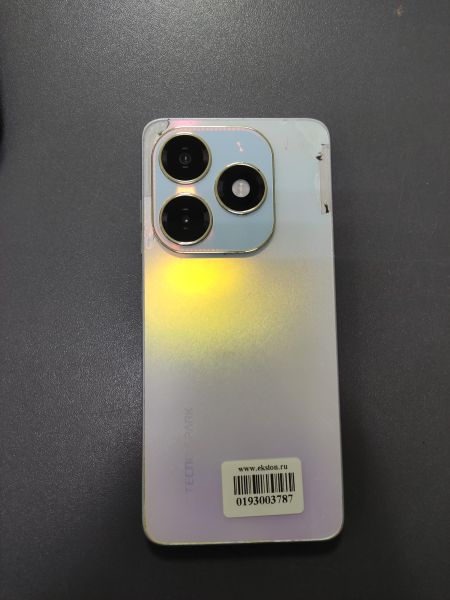 Купить TECNO Spark 20 8/128GB (KJ5n) Duos в Ангарск за 5800 руб.