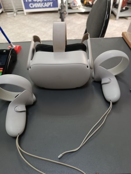Купить Oculus Quest 2 (2 геймпада) (KW49CM) 128GB в Ангарск за 19800 руб.