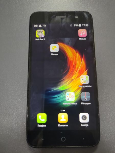 Купить ZTE Blade A520 Duos в Ангарск за 1400 руб.