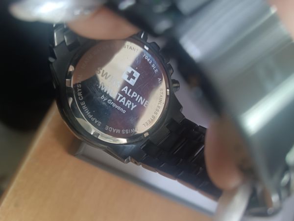 Купить SwissAlpineMilitary 7043.9LE в Ангарск за 10400 руб.