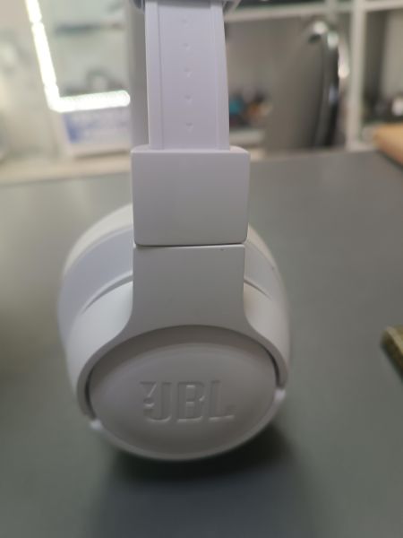 Купить JBL Tune 770NC в Ангарск за 2000 руб.