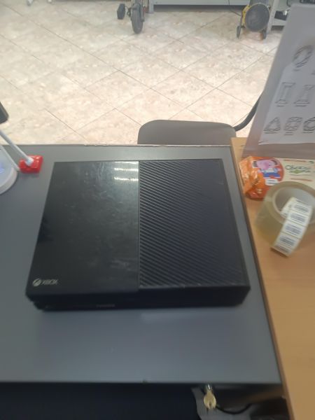 Купить Microsoft Xbox One 500GB (1540) в Ангарск за 7300 руб.