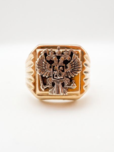 золотые кольца Кольцо золото 585 4,46g, вес изделия 4.46g, размер 21 в Иркутск
