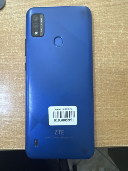 сотовый телефон ZTE Blade A51 2/32GB (A51RU) Duos в Ангарск