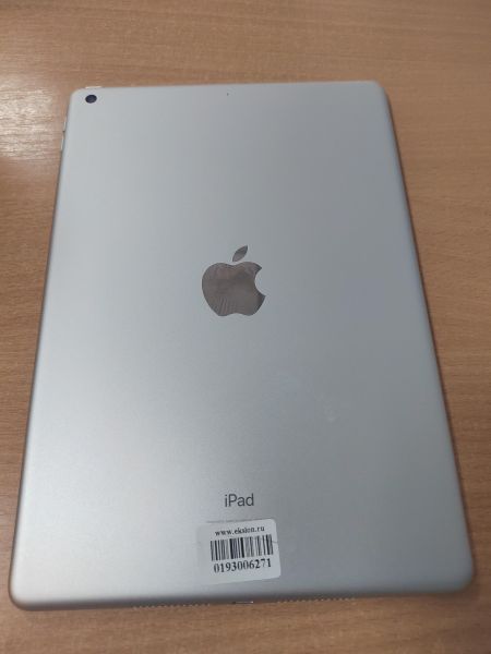 планшет Apple iPad 9 2021 64GB (A2602 MK2K3/MK2L3/MK2L3LL) (без SIM) в Ангарск