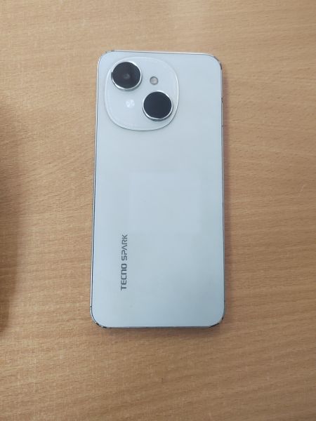 сотовый телефон TECNO Spark Go 1 4/128GB (KL4) Duos в Ангарск