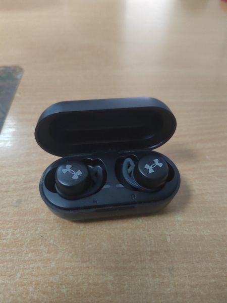 беспроводные наушники JBL Under Armour True Wireless Streak в Ангарск