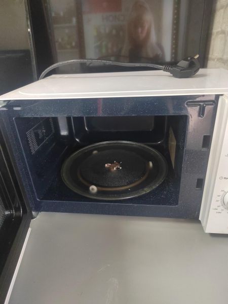 микроволновая печь (свч) Midea MM720C2MV-W/S в Ангарск