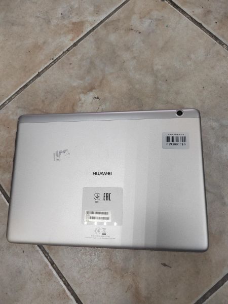 планшет Huawei MediaPad T3 10 LTE 16GB (AGS-L09)  (с SIM) в Ангарск