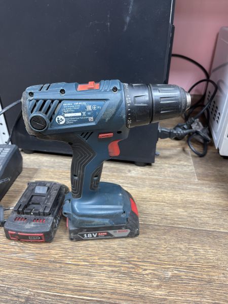 Купить Bosch GSR 180-LI (1700 об/мин) с СЗУ в Иркутск за 6400 руб.