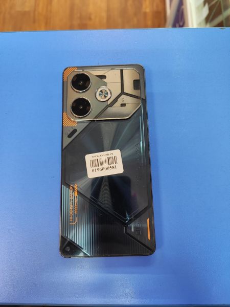 Купить TECNO Pova 6 8/256GB (LI7) Duos в Иркутск за 9700 руб.