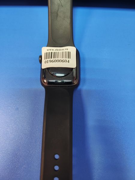 Купить Apple Watch SE 40mm (A2351) с СЗУ в Иркутск за 4900 руб.