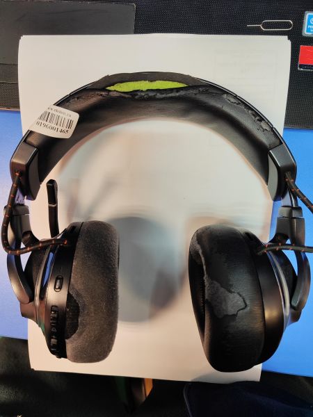 Купить JBL Quantum 800 в Иркутск за 3500 руб.