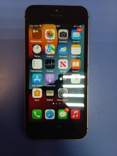 Купить Apple iPhone SE 1st gen. 2016 128GB в Иркутск за 4100 руб.