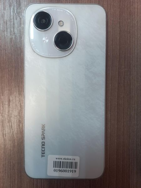 Купить TECNO Spark Go 1 3/64GB (KL4) Duos в Иркутск за 4100 руб.