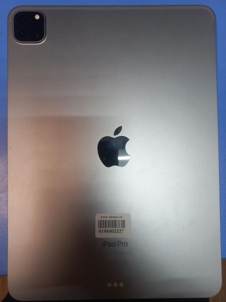 Купить Apple iPad Pro 6 2022 128GB (A2759) (без SIM) в Иркутск за 36100 руб.