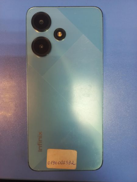 Купить Infinix Hot 30i 8/128GB (X669D) Duos в Иркутск за 4100 руб.