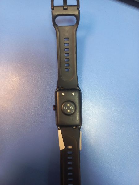 Купить Honor Choice Band (NAL-WB00) с СЗУ в Иркутск за 1300 руб.