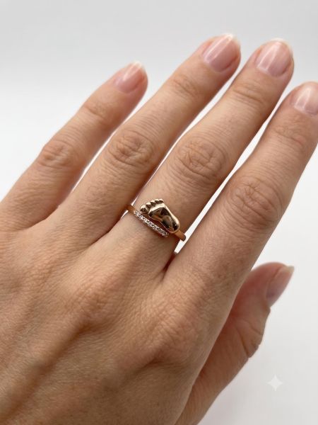 золотые кольца Кольцо золото 585 1,38g, вес изделия 1.45g, размер 14 в Иркутск