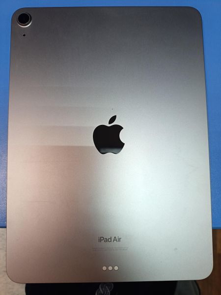 планшет Apple iPad Air 6 2024 128GB (A2902) (без SIM) в Иркутск