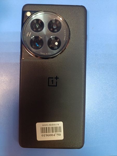сотовый телефон OnePlus 12 16/512GB (CPH2581) Duos в Иркутск