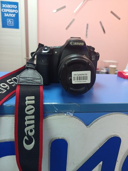 фотоаппарат Canon EOS 60D (DS126281) kit с СЗУ в Иркутск