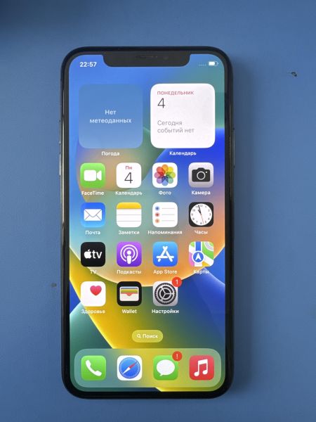 Купить Apple iPhone X 64GB в Шелехов за 7000 руб.