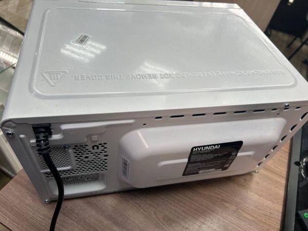 Купить Hyundai HYM-M2038 в Иркутск за 2400 руб.