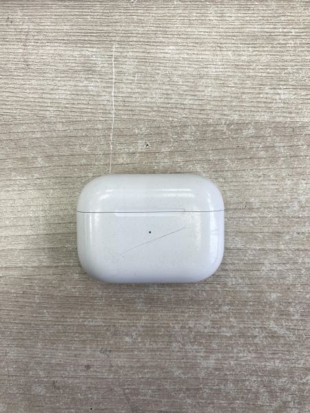 Купить Apple AirPods Pro (A2083, A2084) в Иркутск за 4650 руб.