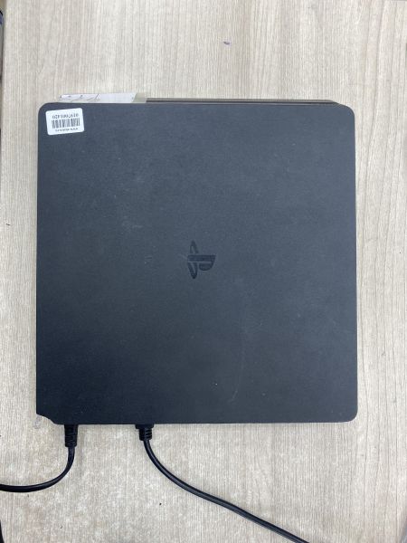 Купить Sony PlayStation 4 Slim 1TB (CUH-2108A) в Иркутск за 14650 руб.