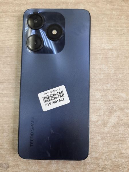 Купить TECNO Spark 10 8/128GB (KI5q) Duos в Иркутск за 4750 руб.