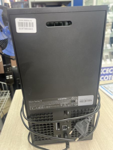 Купить Microsoft Xbox Series X 1000GB в Иркутск за 33400 руб.