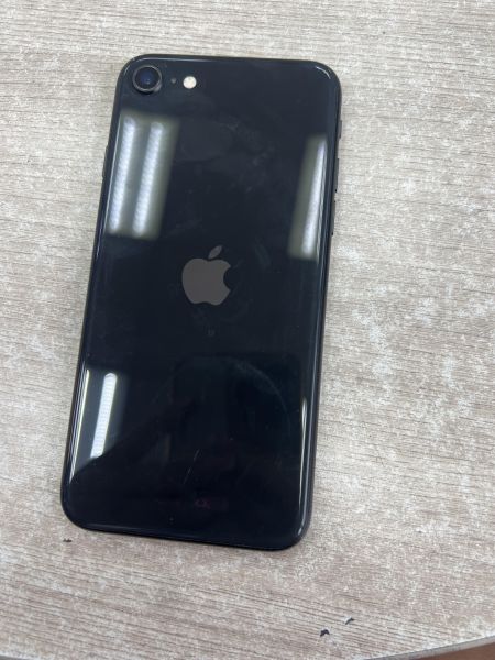 Купить Apple iPhone SE 2nd gen. 2020 64GB в Иркутск за 7000 руб.
