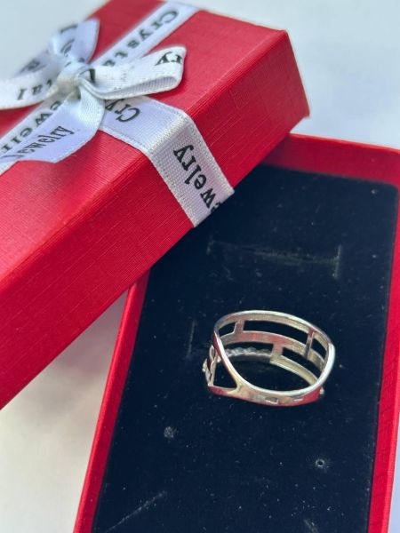 Купить Кольцо золото 585 2,67g, вес изделия 2.79g, размер 17.5 в Иркутск за 14300 руб.