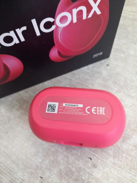 Купить Samsung Gear IconX 2018 (SM-R140) в Иркутск за 1300 руб.