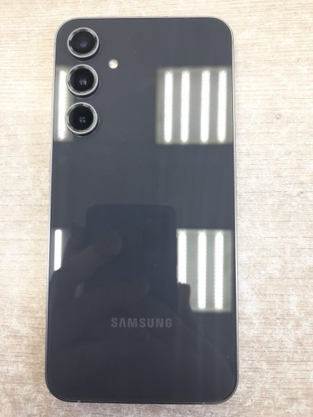 Купить Samsung Galaxy S23 FE 8/128GB (S711B) Duos в Иркутск за 22100 руб.
