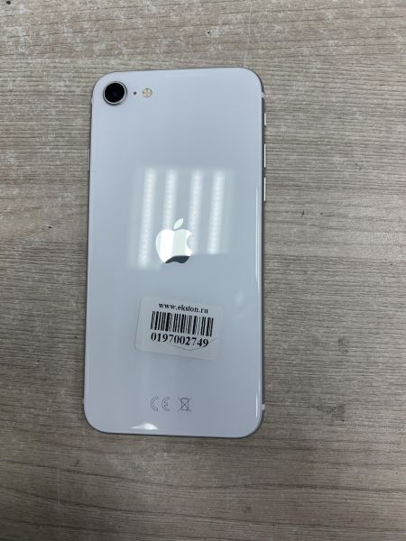 Купить Apple iPhone SE 2nd gen. 2020 64GB в Иркутск за 7500 руб.