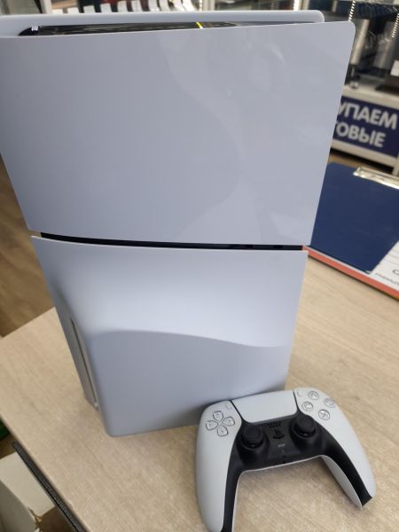 Купить Sony PlayStation 5 Slim 1TB (CFI-2000, с дисководом) в Иркутск за 46300 руб.