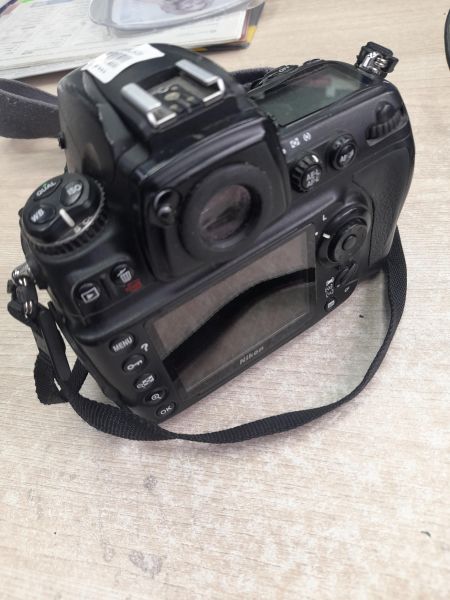 Купить Nikon D700 Body с СЗУ в Иркутск за 16500 руб.