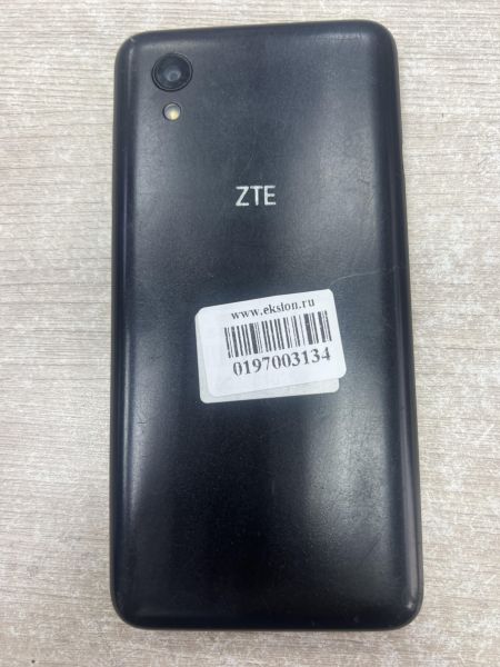 Купить ZTE Blade L8 32GB (L8RU) Duos в Иркутск за 1000 руб.