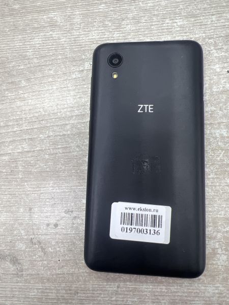 Купить ZTE Blade L8 32GB (L8RU) Duos в Иркутск за 1000 руб.