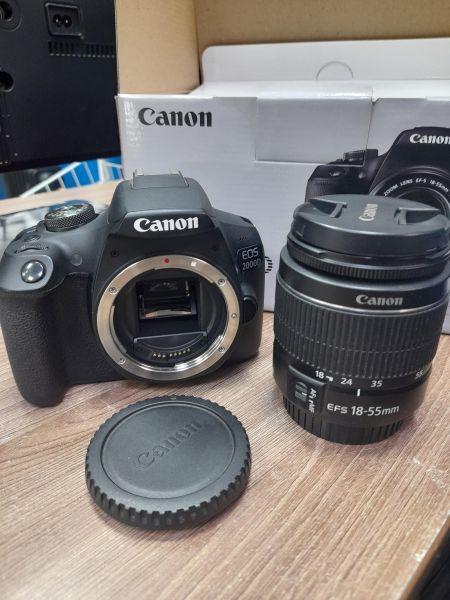 Купить Canon EOS 2000D (DS126741) kit с СЗУ в Иркутск за 20600 руб.