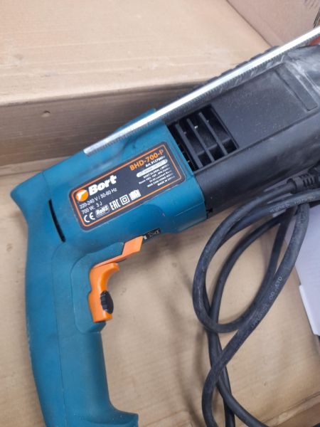 Купить Bort BHD-700-P в Иркутск за 2200 руб.