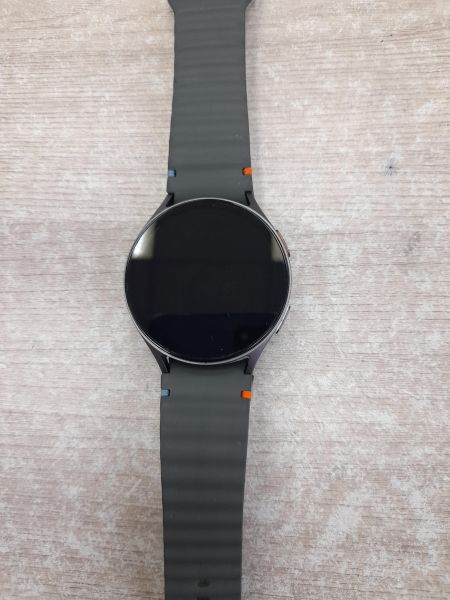 Купить Samsung Galaxy Watch 7 44mm (SM-L315F) с СЗУ в Иркутск за 8300 руб.