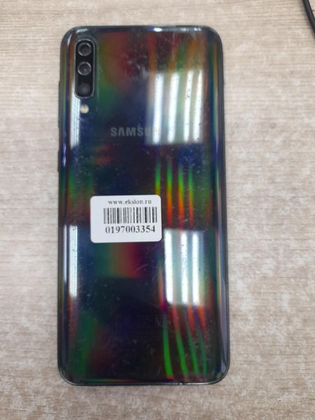 Купить Samsung Galaxy A50 2019 4/64GB (A505FN) Duos в Иркутск за 1500 руб.