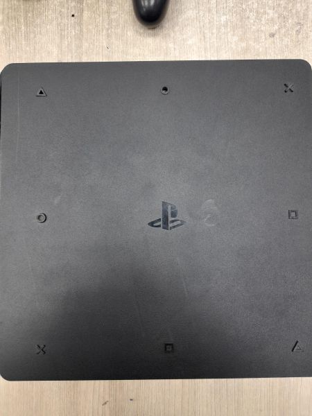 Купить Sony PlayStation 4 Slim 1TB (CUH-2208B) в Иркутск за 15800 руб.